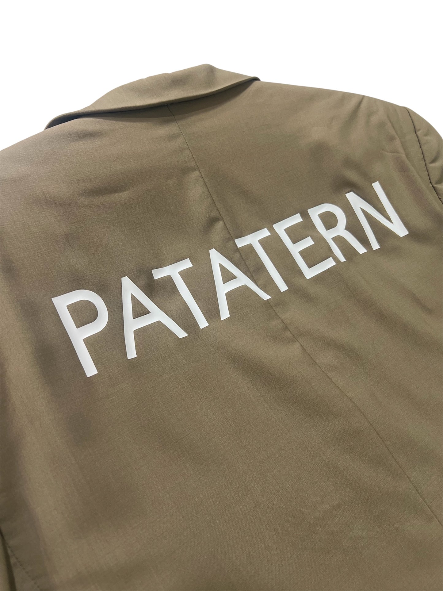 BLAZER CROP PATATERN
